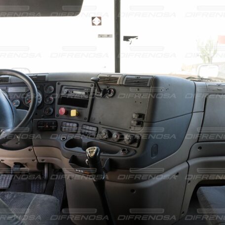 5-FREIGHTLINER-CASCADIA-2015-motor-dd15-fuller-18-velocidades-9