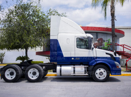 Volvo Blanco con Azul 2014