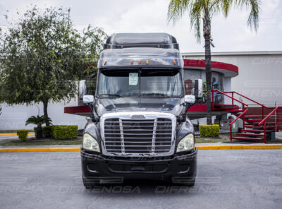 FREIGHTLINER CASCADIA NEGRO