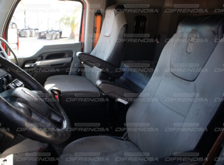 Kenworth T680 2021