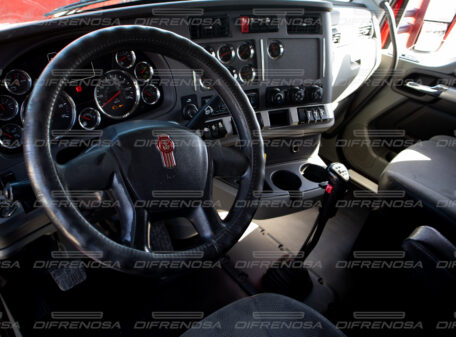 Kenworth T680 2021
