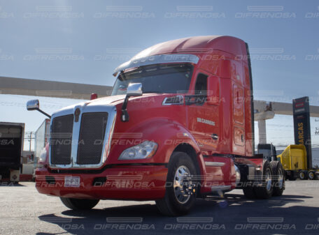 Kenworth T680 2021