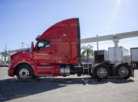 Kenworth T680 2021