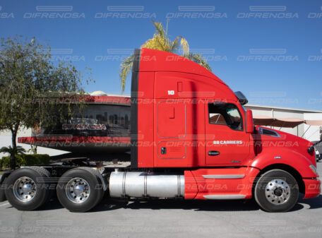 Kenworth T680 2021