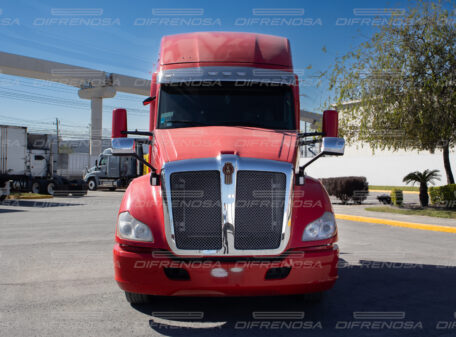 Kenworth T680 2021 Rojo